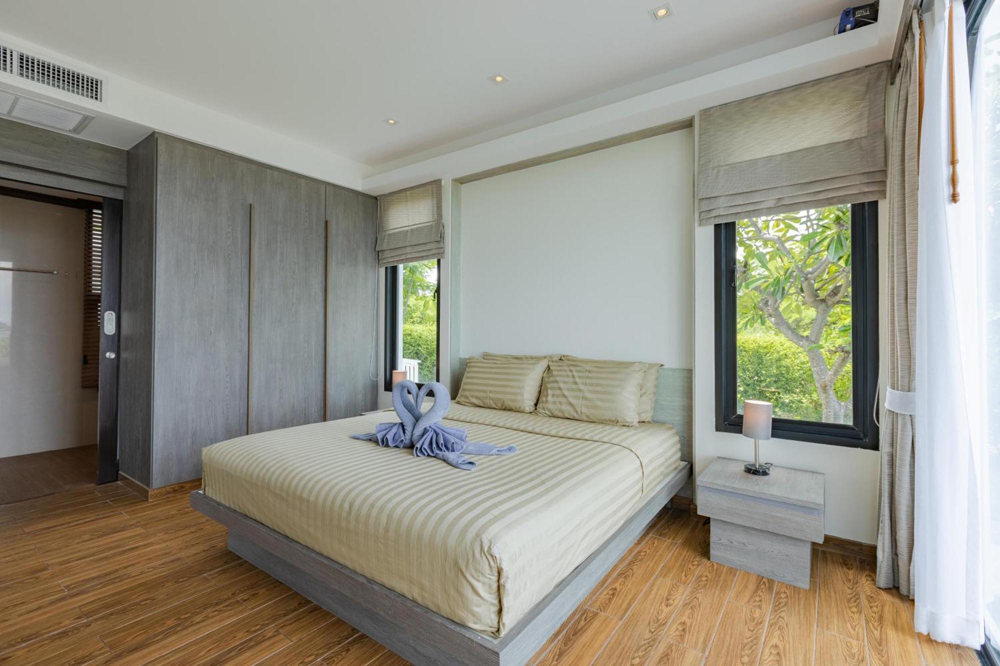 Beachfront Modern 4 Bedroom Pool - Rv Villaer Hua Hin